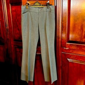 The limited collection, Cassidy fit, gray, size 8